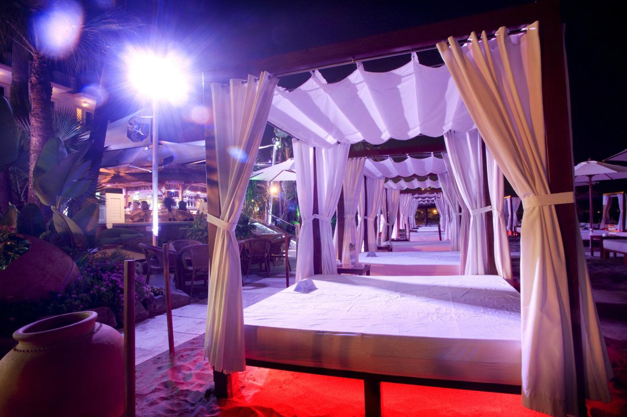 Playa Miguel Beach Club ตอร์เรโมลิโนส ภายนอก รูปภาพ